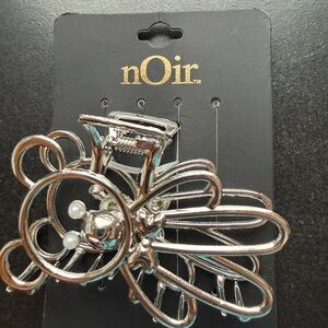 nOir Silver Tone Mickey Mouse Inspired Pearl Accent Claw Clip Hair‎ Accessory